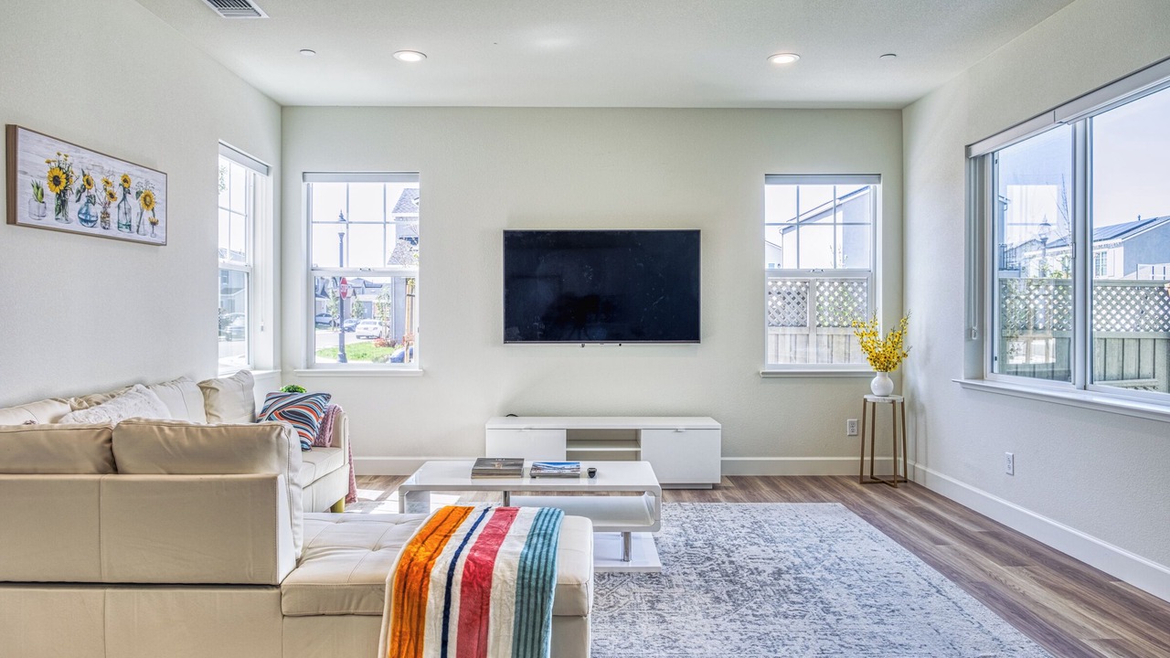 Photo of Livingroom in Tracy