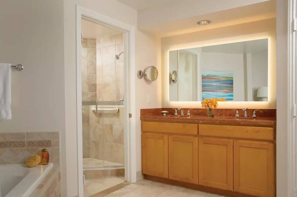 Photo of Bathroom in Newport Coast