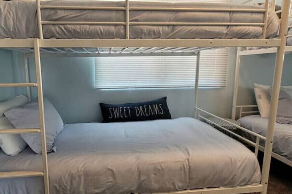 Photo of Bedroom in Lake Isabella