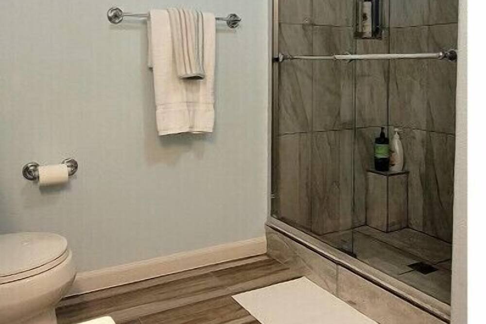 Photo of Bathroom in Lake Isabella
