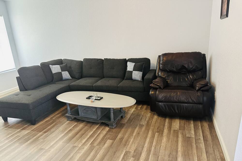 Photo of Livingroom in Turlock