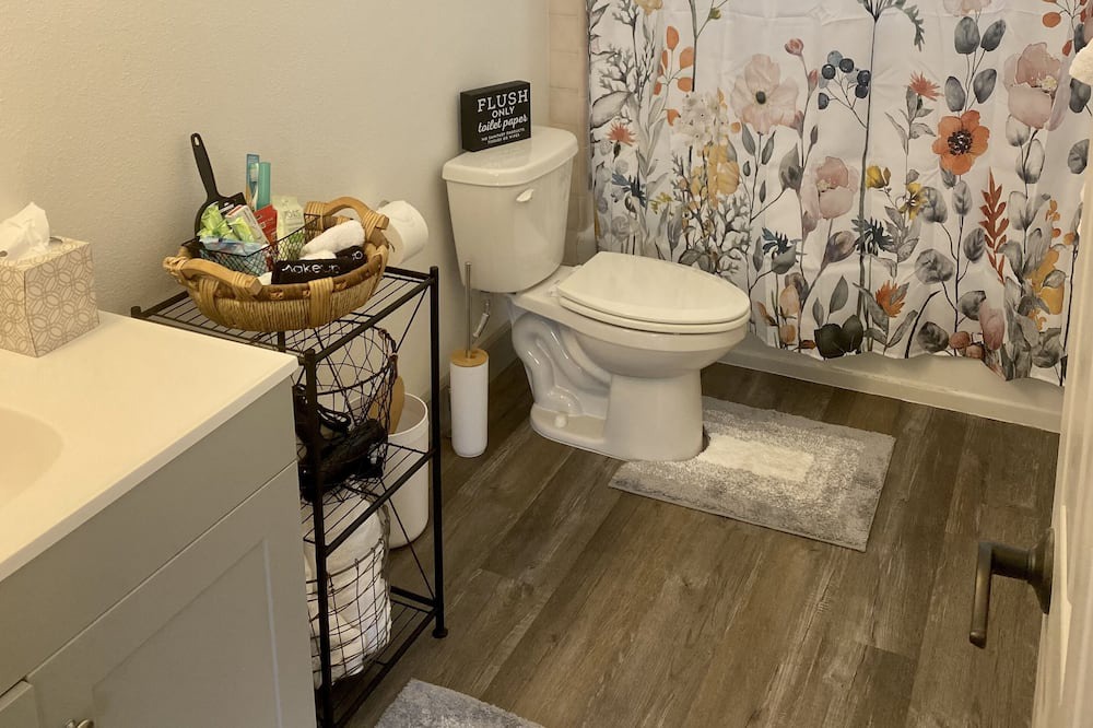 Photo of Bathroom in Winnemucca