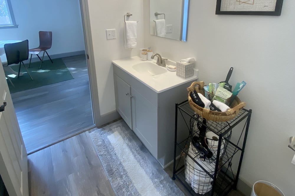 Photo of Bathroom in Winnemucca