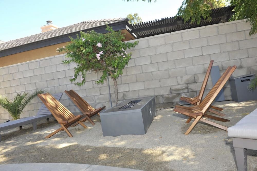 Photo of Outdoor in Rosedale