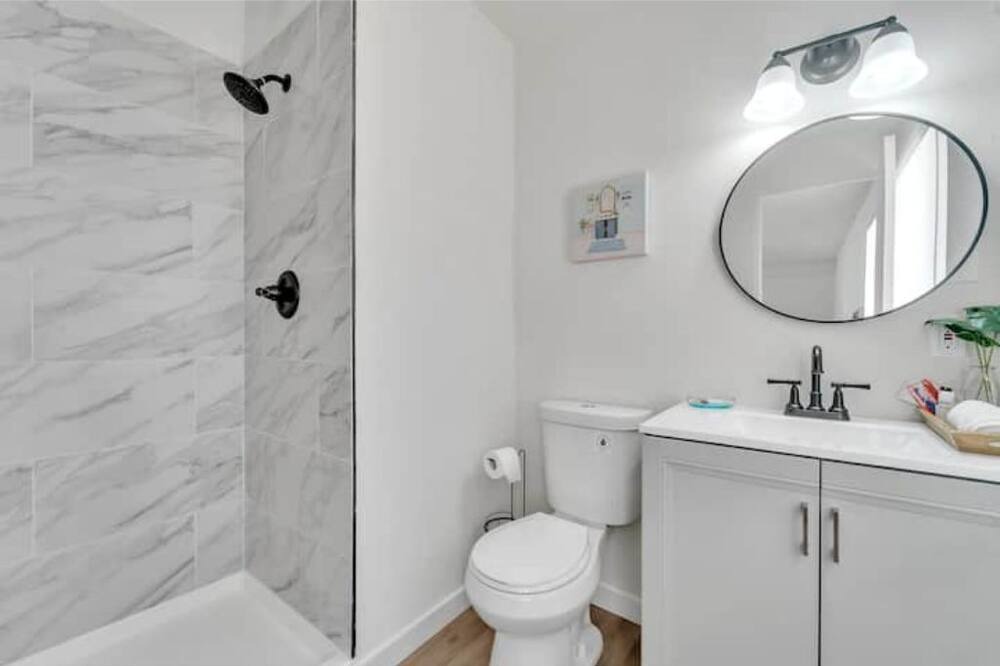 Photo of Bathroom in California City