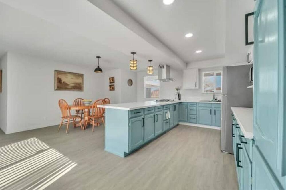 Photo of Kitchen in California City