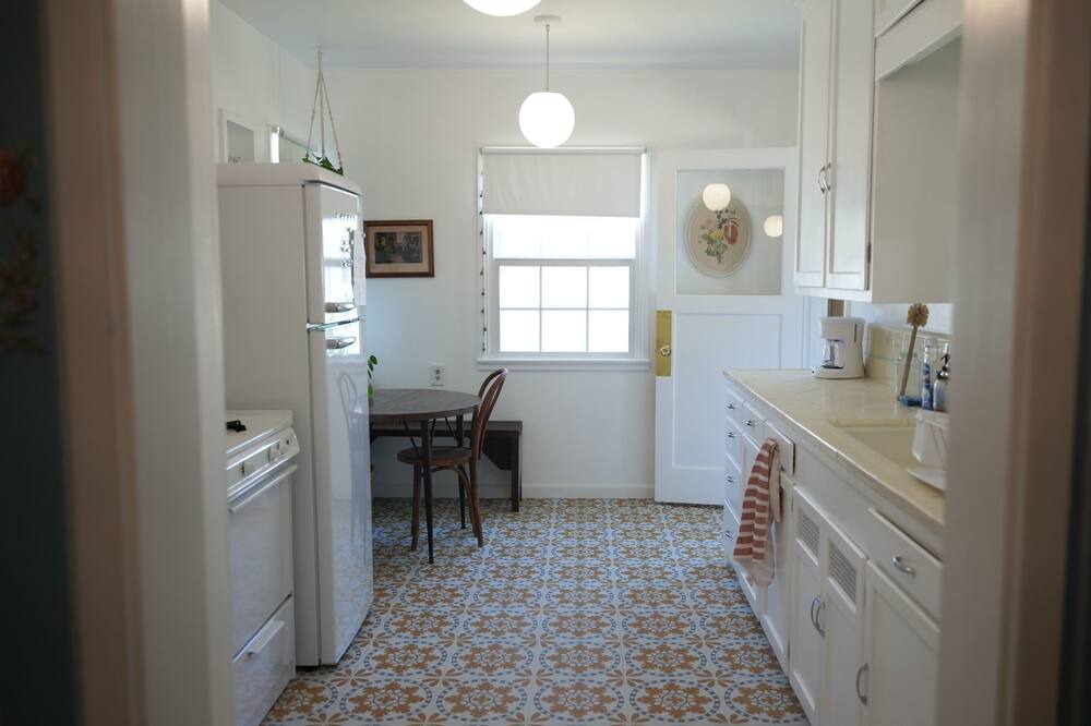 Photo of Kitchen in Oleander - Sunset