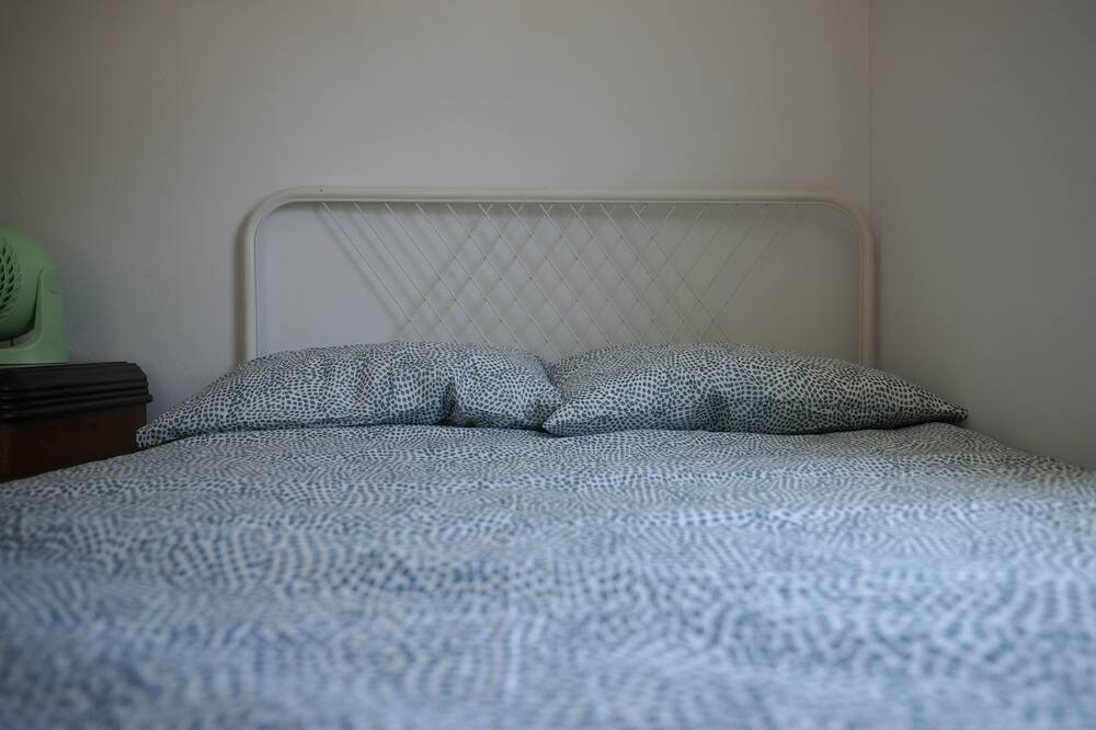 Photo of Bedroom in Oleander - Sunset