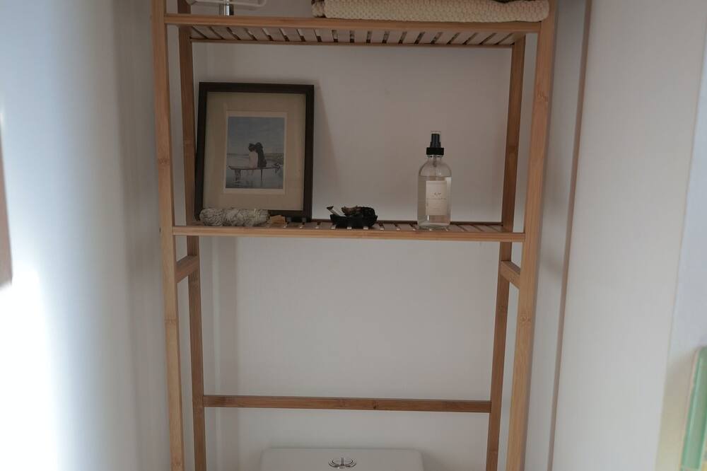 Photo of Bathroom in Oleander - Sunset