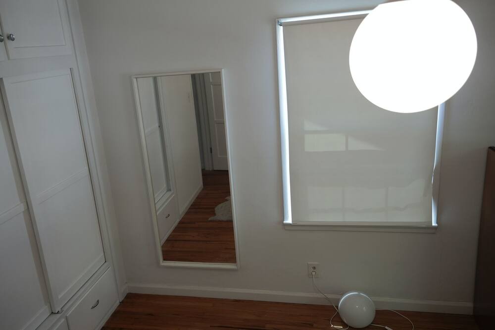 Photo of Bathroom in Oleander - Sunset