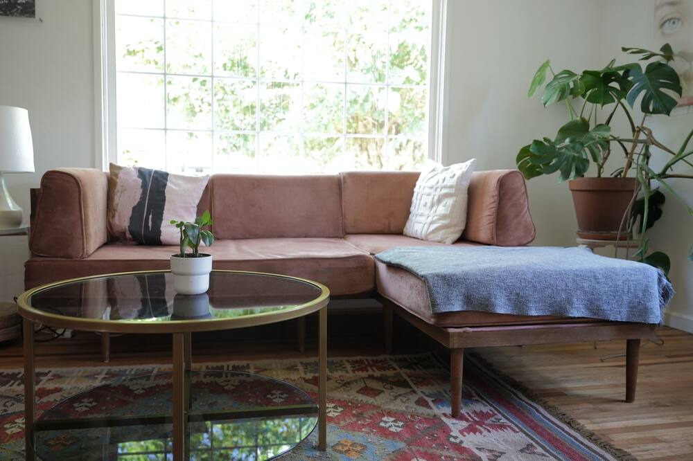 Photo of Livingroom in Oleander - Sunset