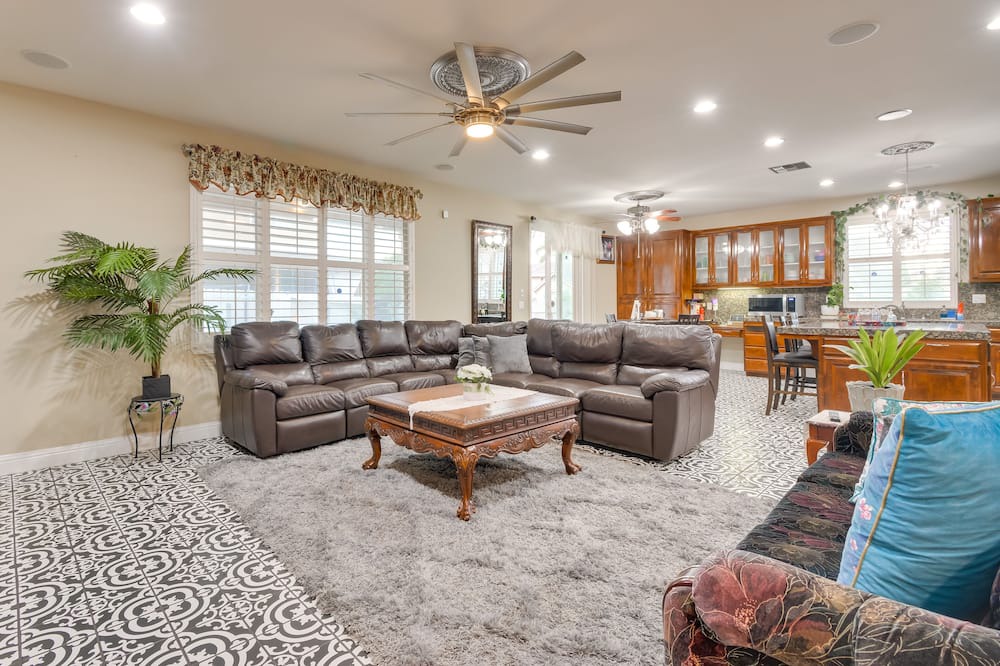 Photo of Livingroom in Atwater
