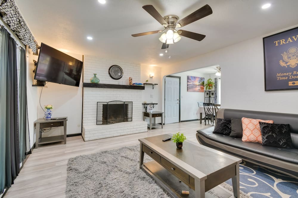Photo of Livingroom in Atwater