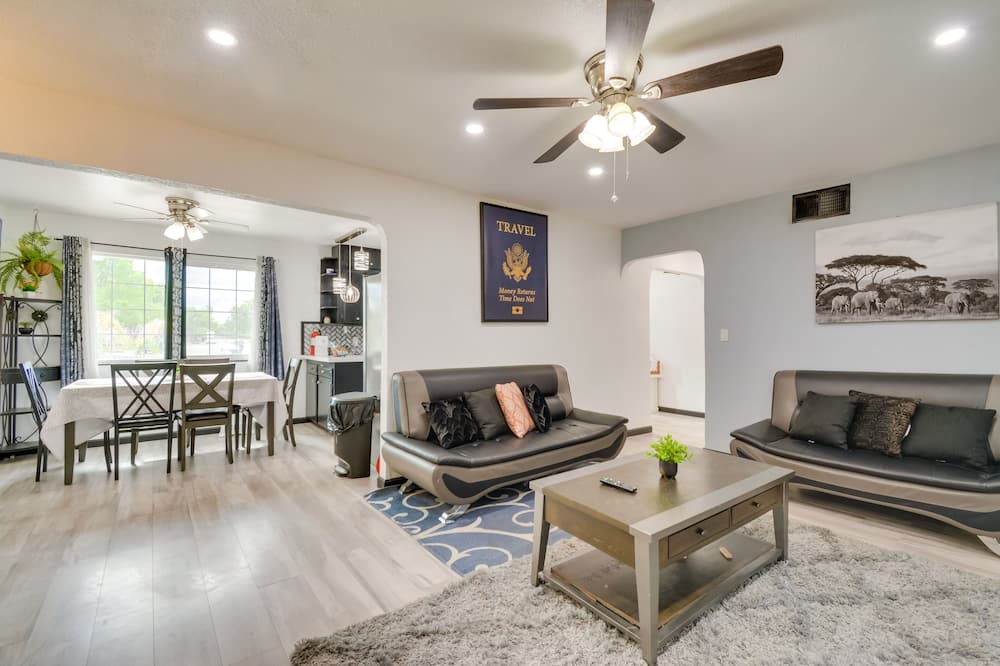 Photo of Livingroom in Atwater