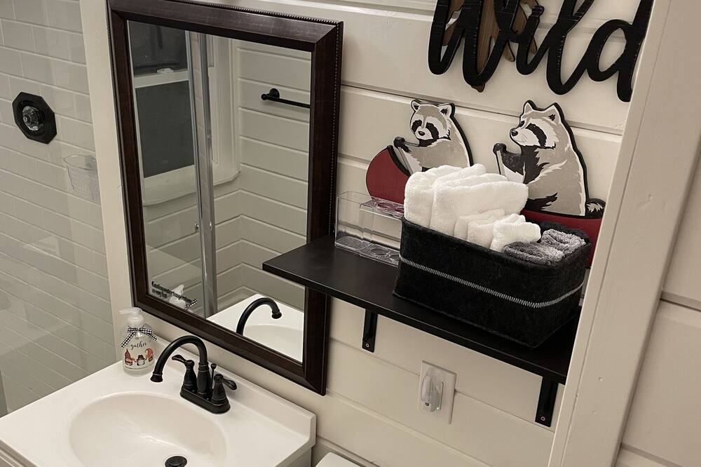 Photo of Bathroom in Mi-Wuk Village
