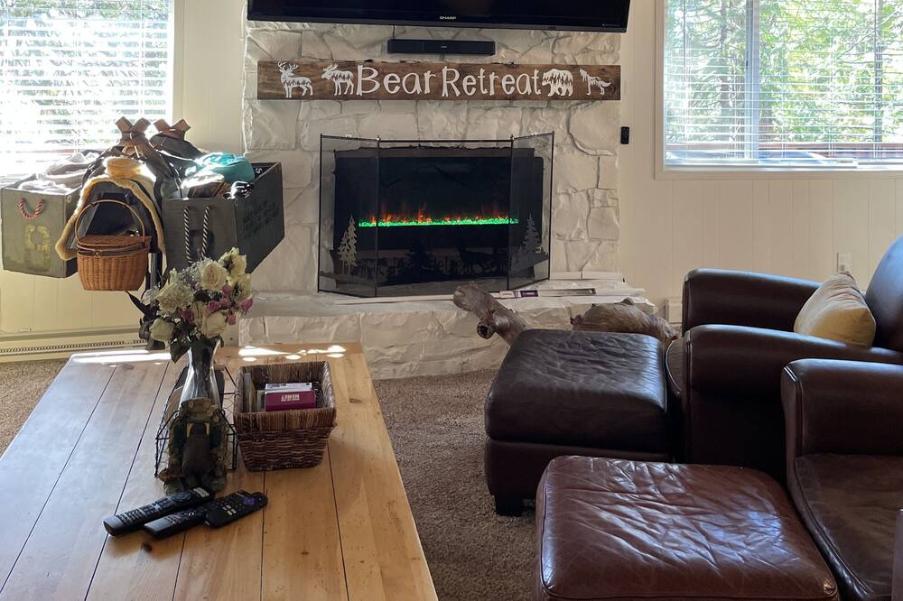 Photo of Livingroom in Mi-Wuk Village