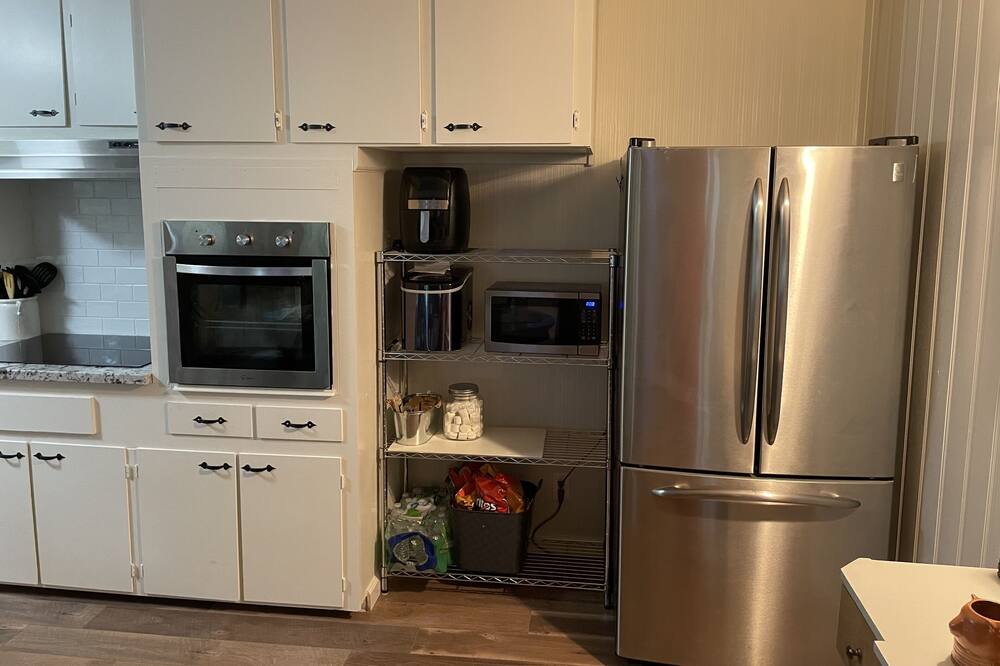 Photo of Kitchen in Mi-Wuk Village