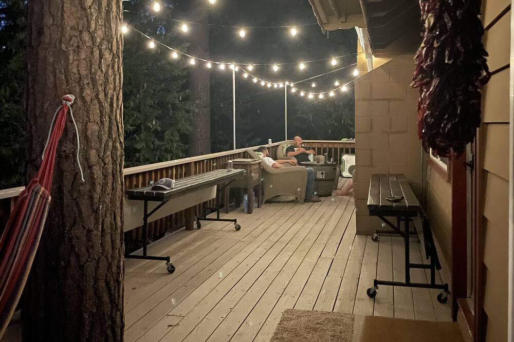 Photo of Patio Balcony in Mi-Wuk Village