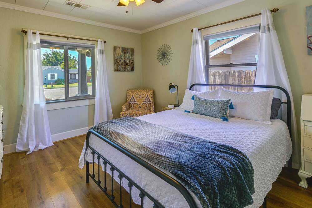 Photo of Bedroom in Exeter