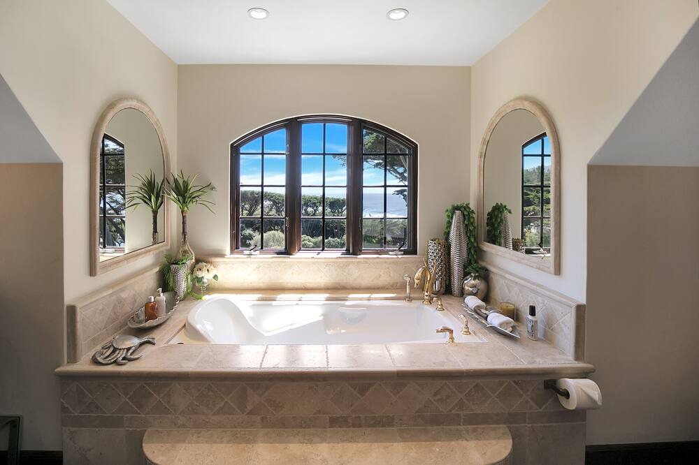Photo of Bathroom in Carmel Highlands