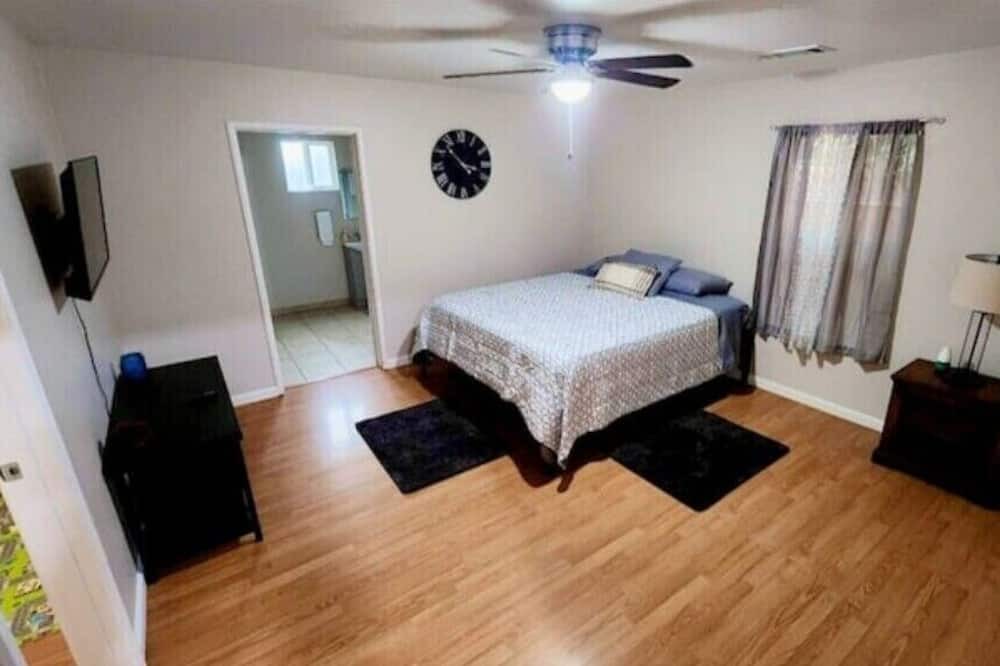 Photo of Bedroom in Exeter