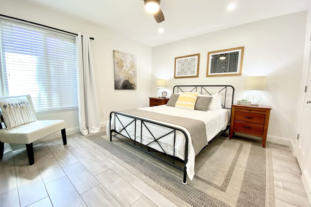Photo of Bedroom in Downtown