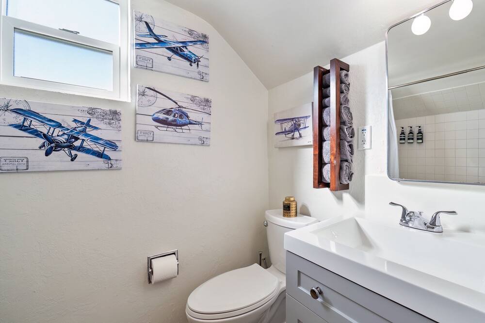 Photo of Bathroom in Midtown
