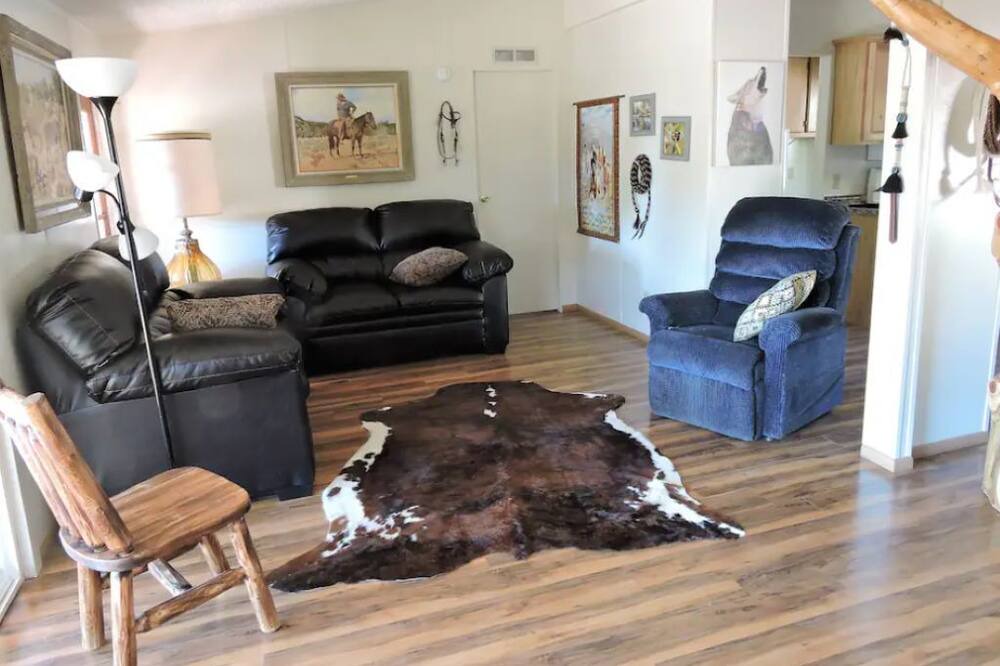 Photo of Livingroom in Groveland