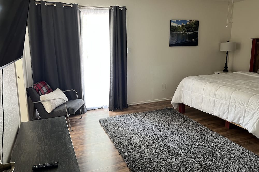 Photo of Bedroom in Greenacres