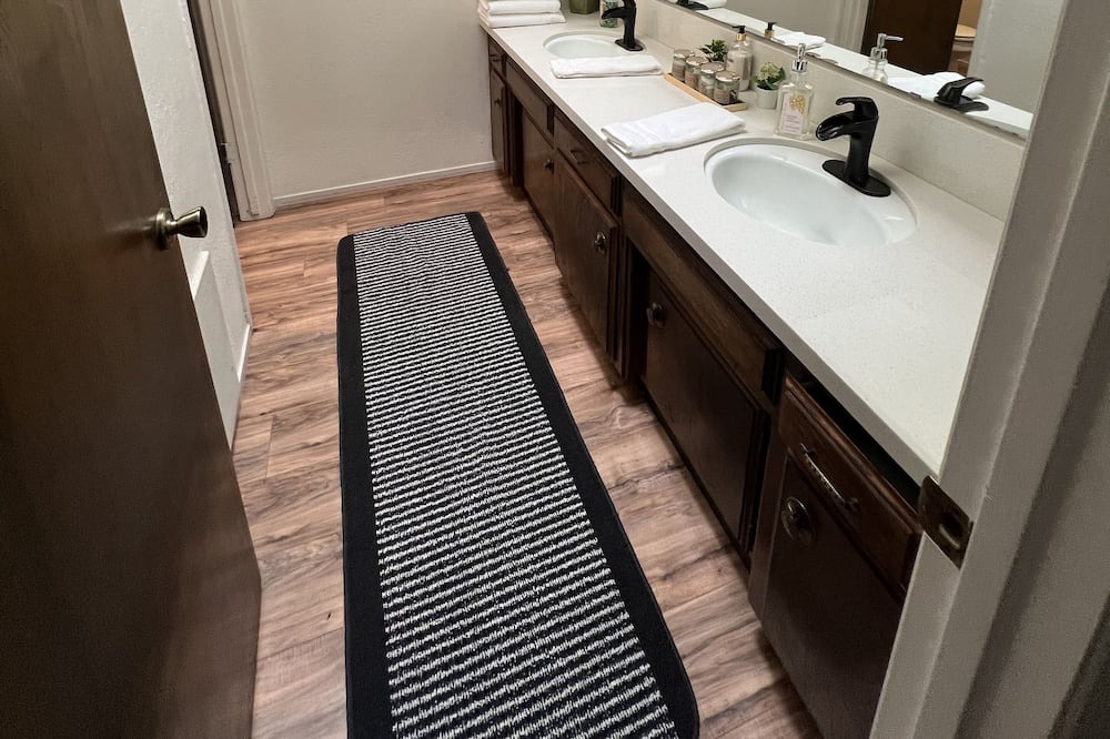 Photo of Bathroom in Greenacres
