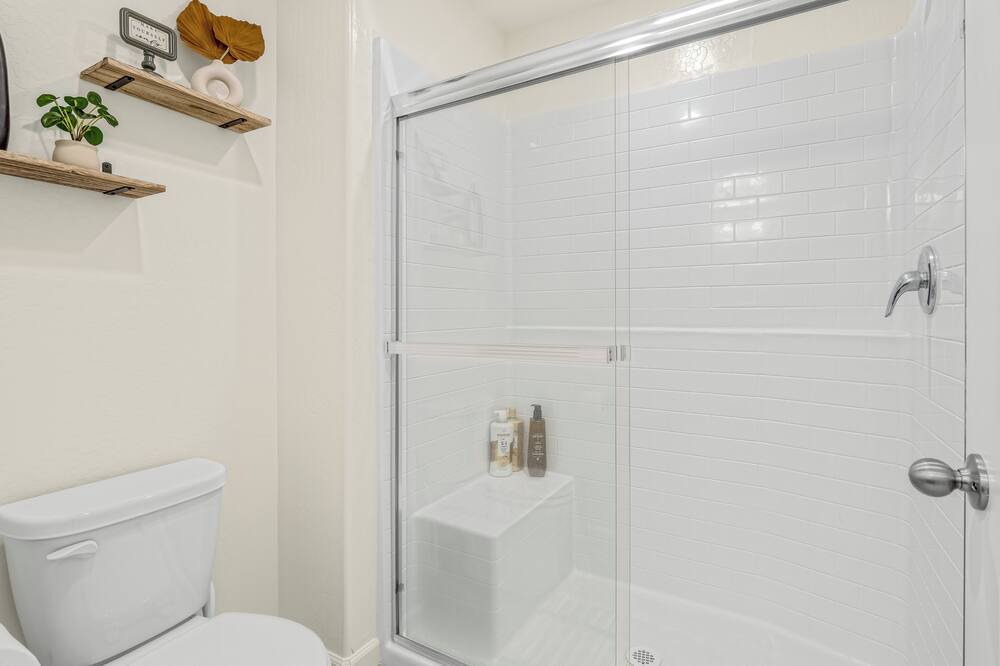 Photo of Bathroom in Hanford