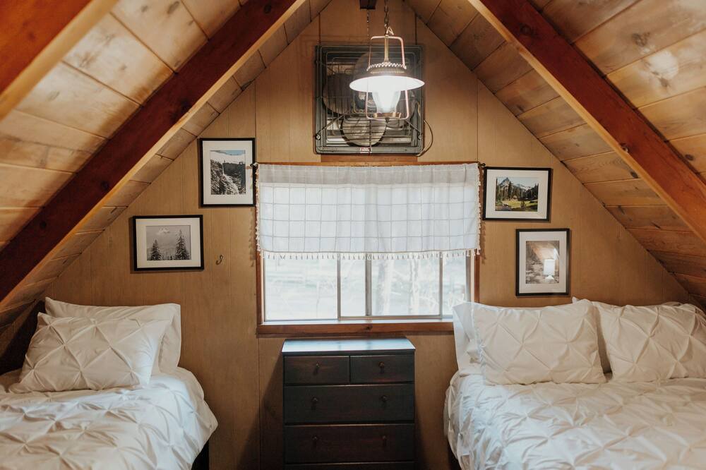 Photo of Bedroom in Coffee Creek