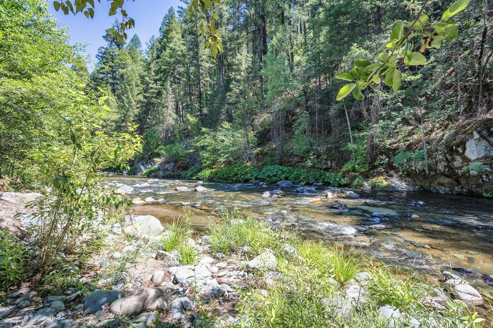 Photo of Outdoor in Coffee Creek