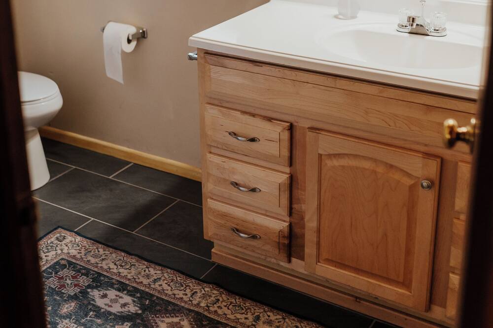 Photo of Bathroom in Coffee Creek