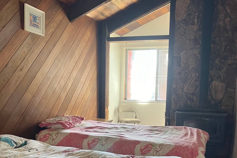 Photo of Bedroom in Los Gatos