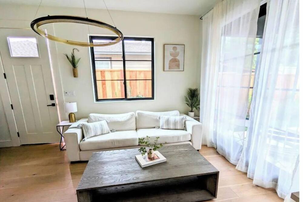 Photo of Livingroom in Danville