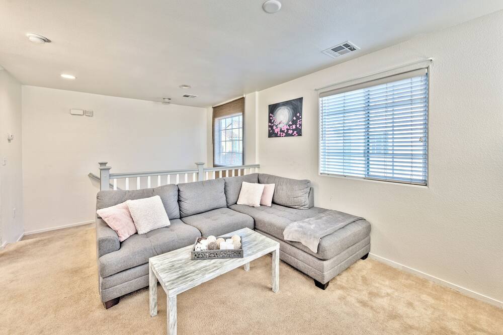 Photo of Livingroom in Rhodes Ranch