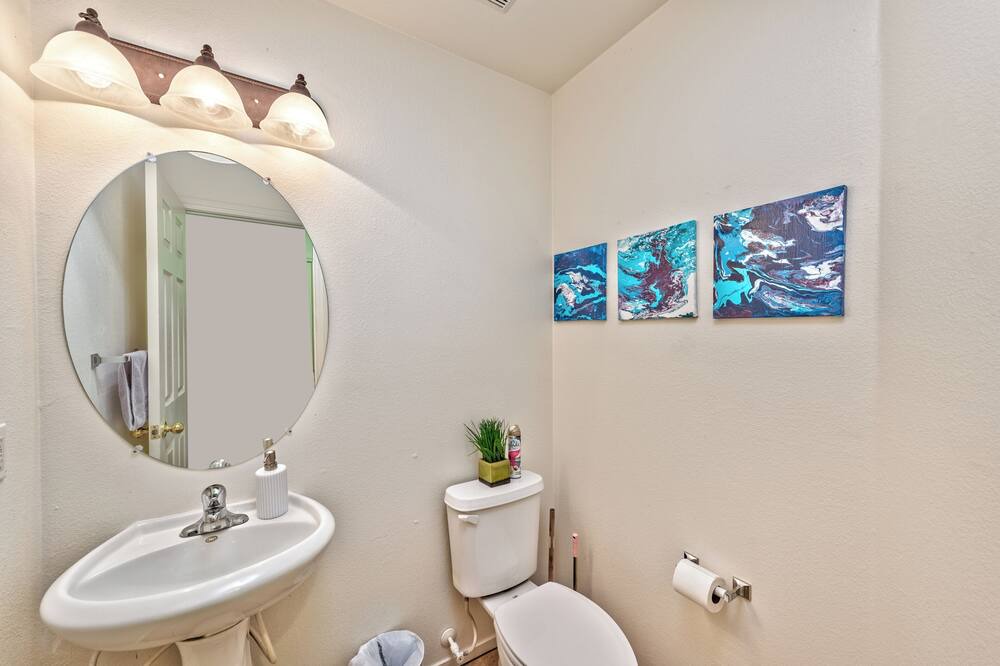 Photo of Bathroom in Rhodes Ranch