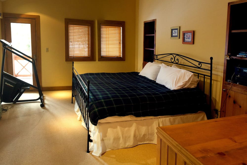 Photo of Bedroom in Sugar Bowl Resort
