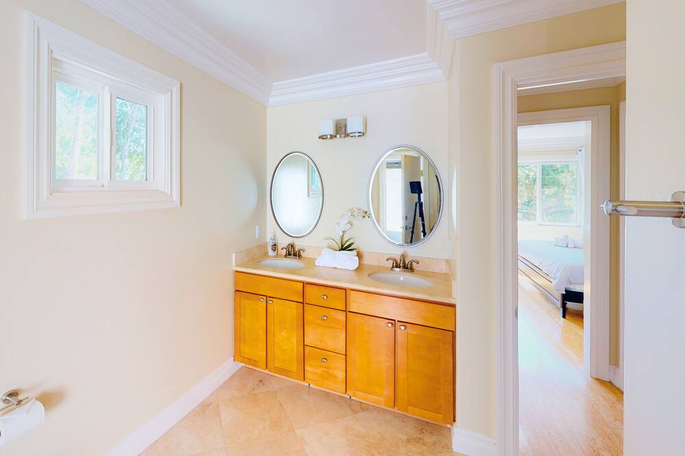 Photo of Bathroom in Belmont
