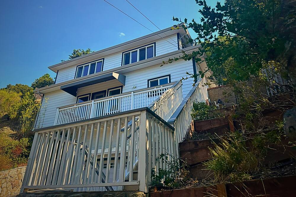Photo of Outdoor in Belmont
