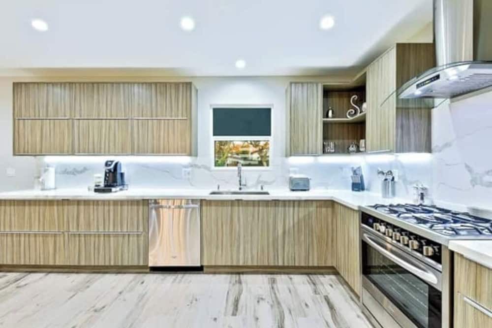 Photo of Kitchen in Faircrest Heights