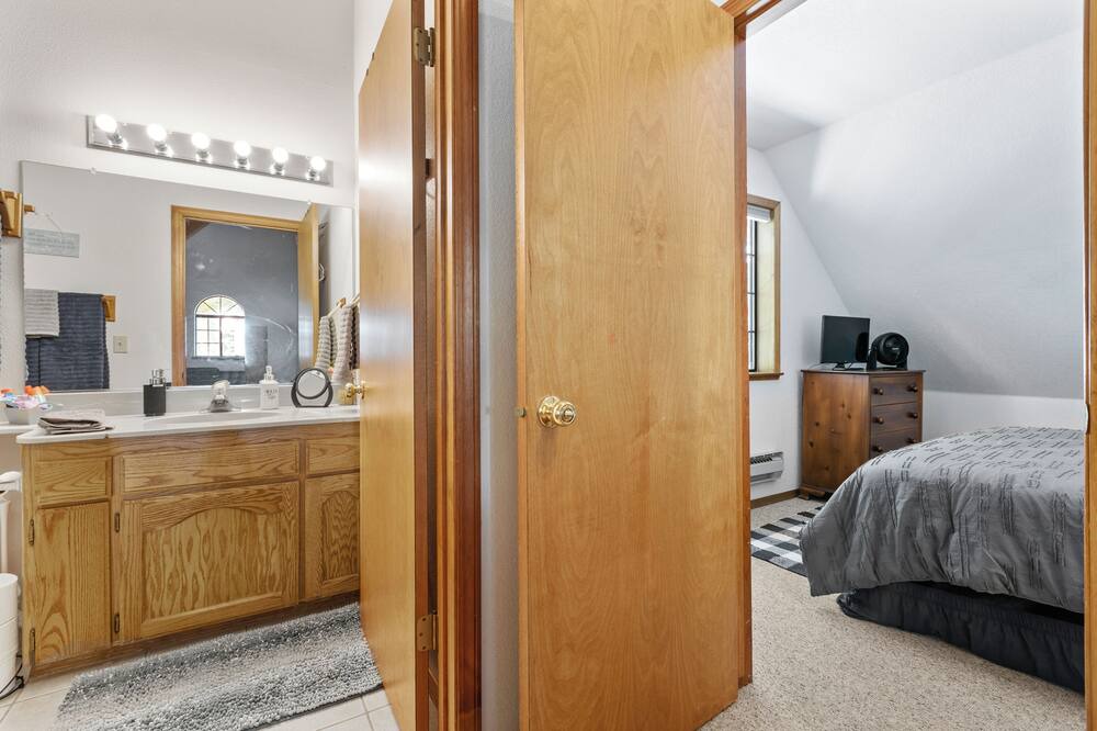 Photo of Bedroom in Sierra Cedars