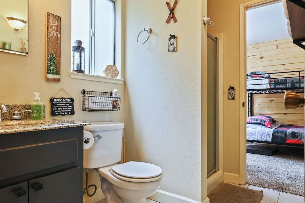 Photo of Bathroom in Twain Harte