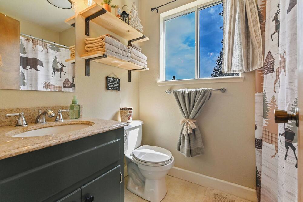 Photo of Bathroom in Twain Harte