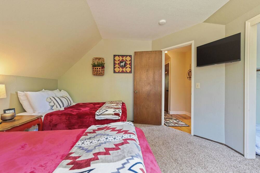 Photo of Bedroom in Twain Harte