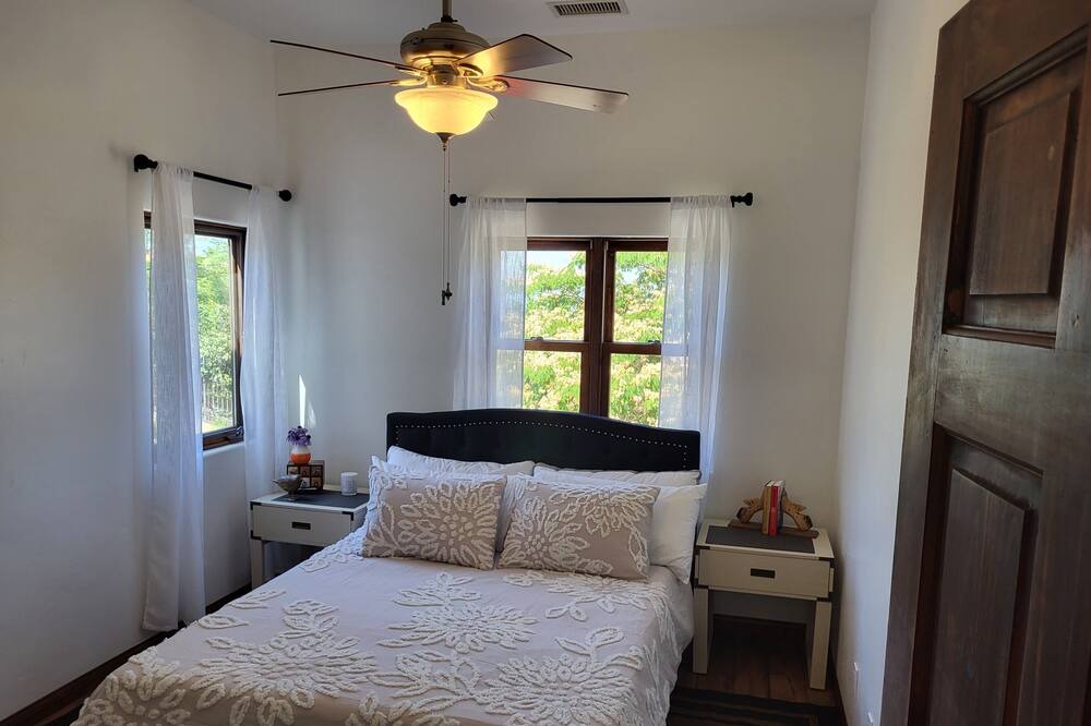 Photo of Bedroom in Thousand Oaks
