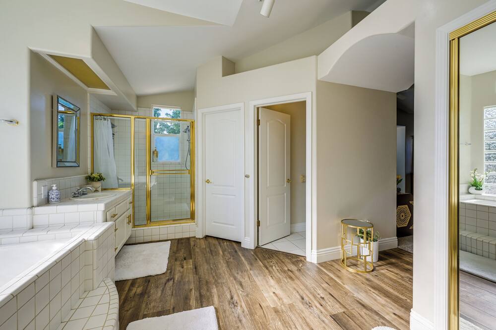 Photo of Bathroom in Greenacres