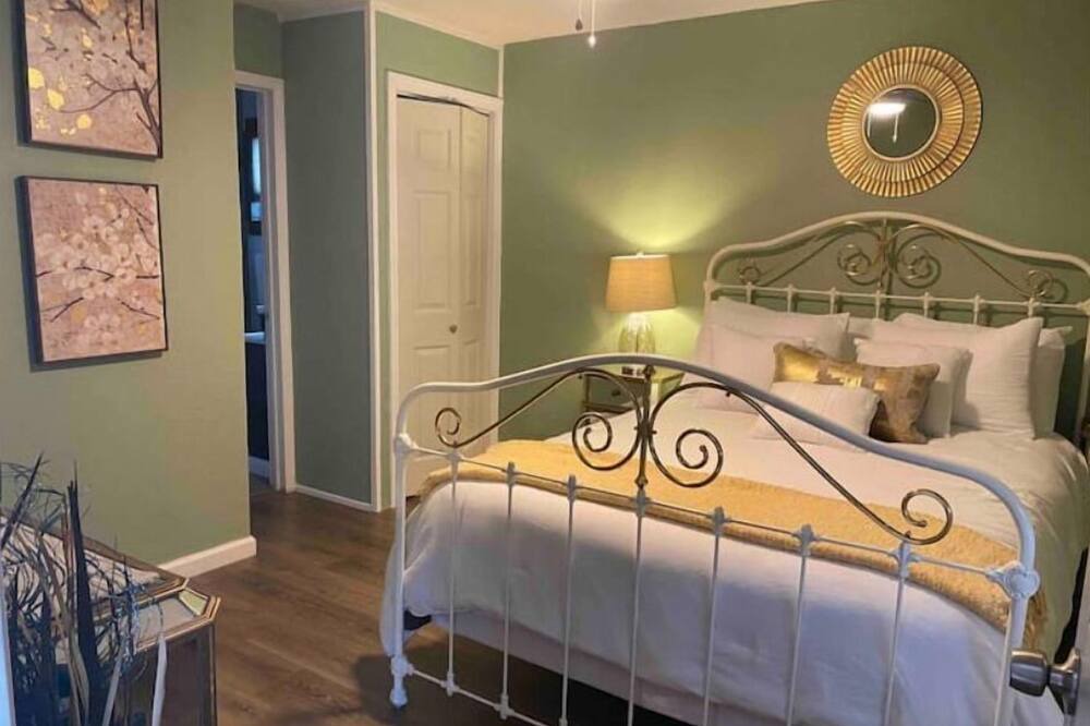 Photo of Bedroom in Watsonville