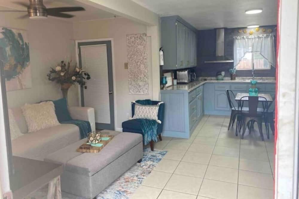 Photo of Livingroom in Watsonville